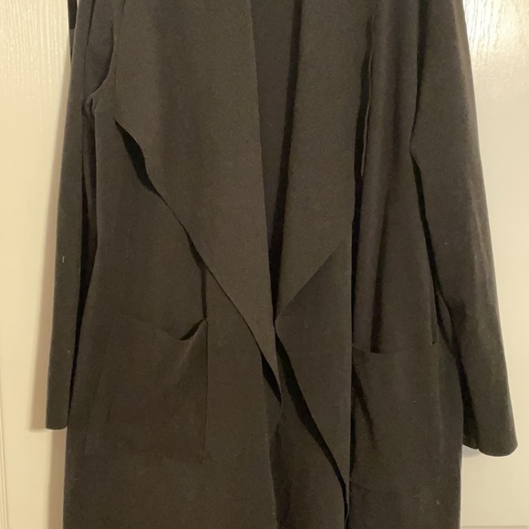 Beautiful cardigan with pockets - Picture 2 of 2